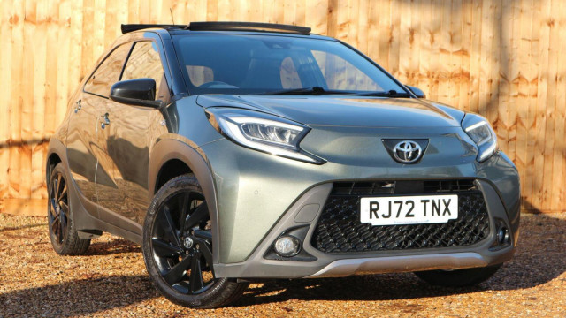 TOYOTA AYGO X