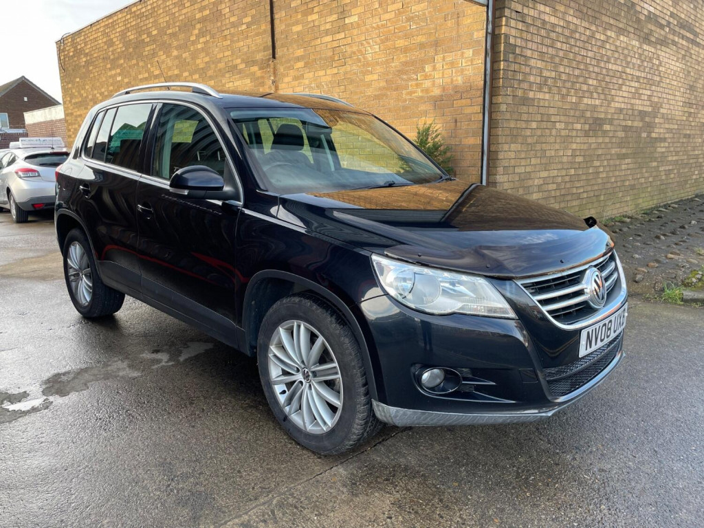 View VOLKSWAGEN TIGUAN 2.0 TDI Sport