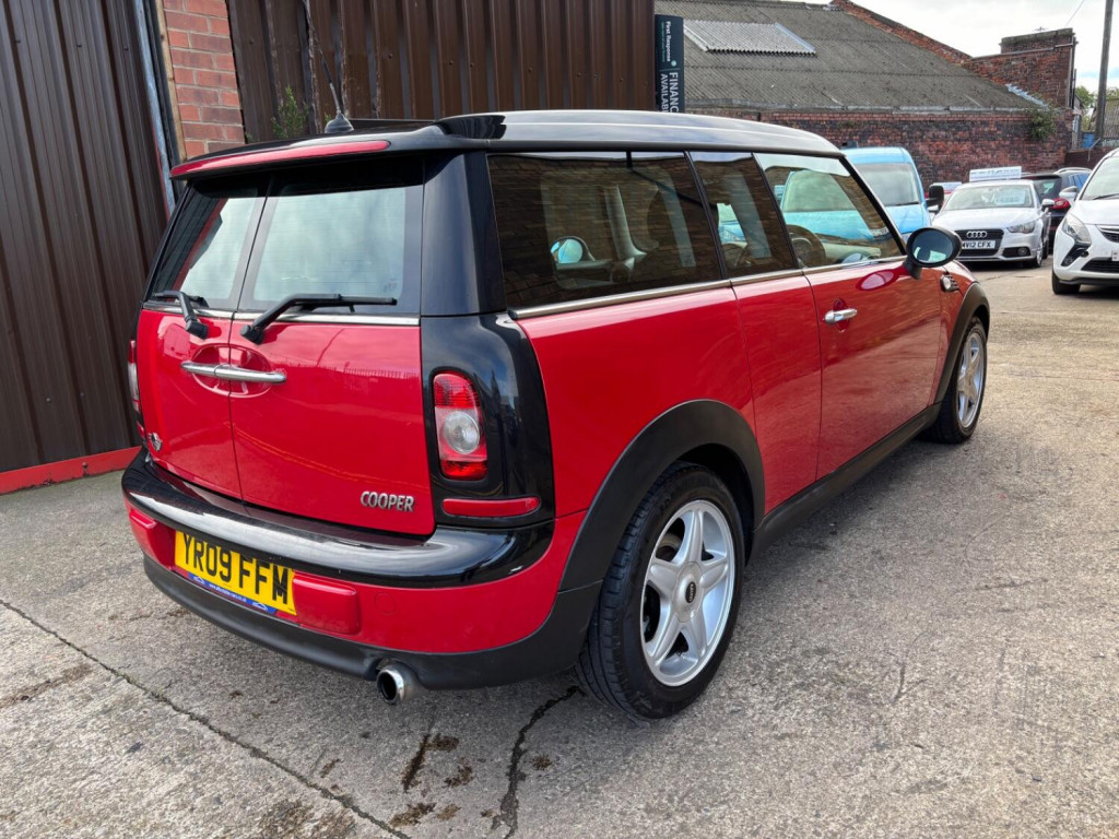View MINI CLUBMAN 1.6 Cooper Clubman