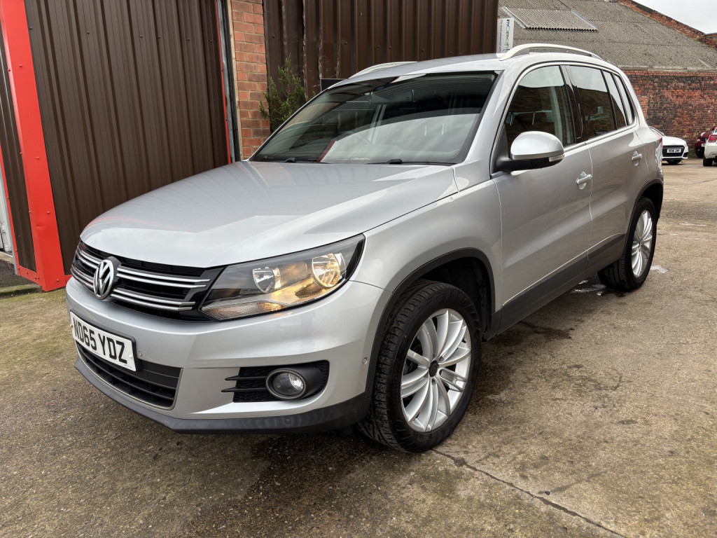 View VOLKSWAGEN TIGUAN 2.0 TDI BlueMotion Tech Match Edition