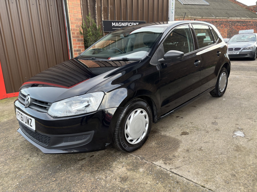 View VOLKSWAGEN POLO 1.2 S