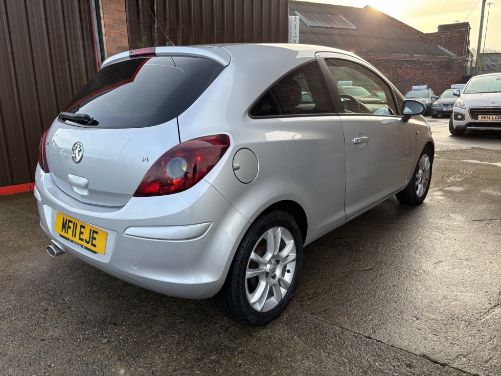 View VAUXHALL CORSA 1.4 i 16v SXi