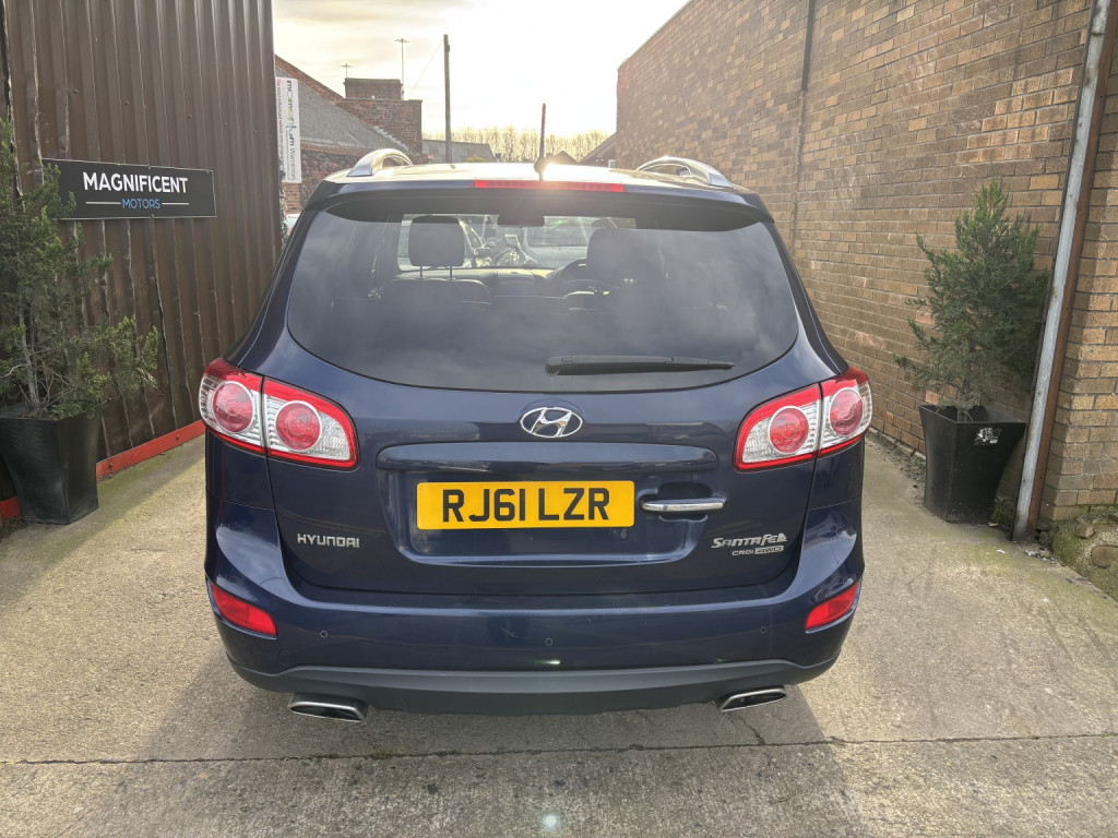 View HYUNDAI SANTA FE 2.2 CRDi Premium