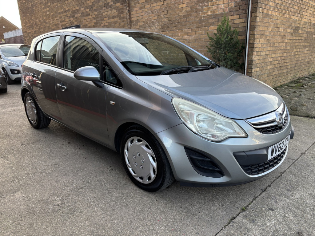 View VAUXHALL CORSA 1.2 i ecoFLEX 16V Exclusiv
