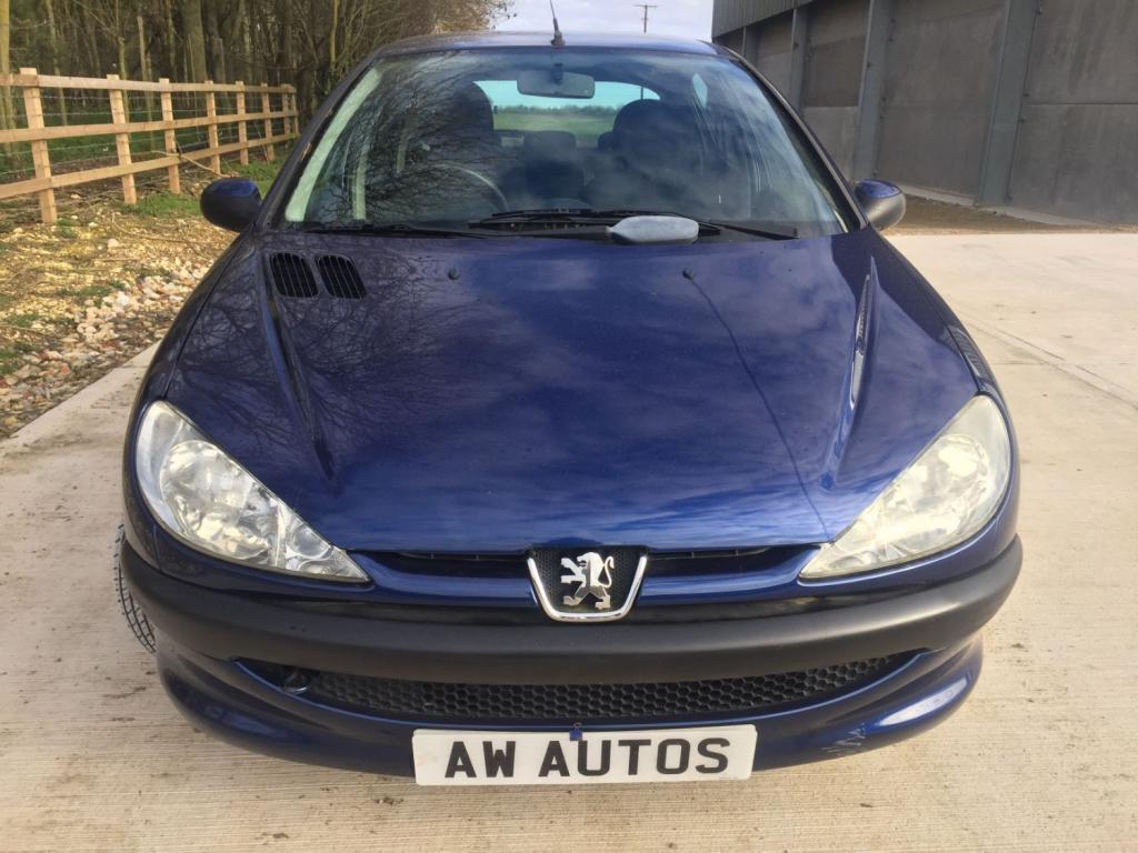 PEUGEOT 206