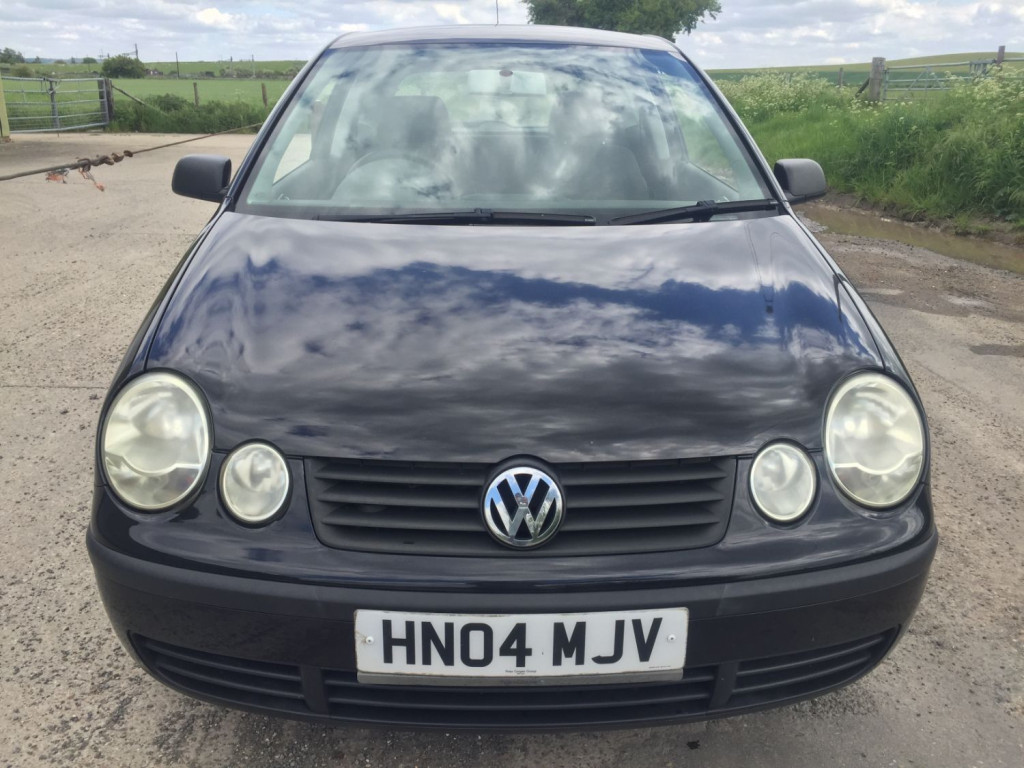 VOLKSWAGEN POLO