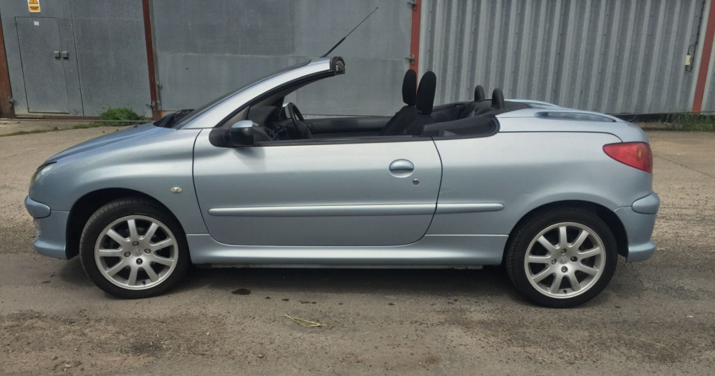 PEUGEOT 206