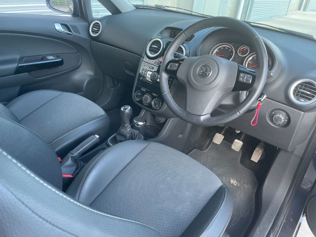 VAUXHALL CORSA