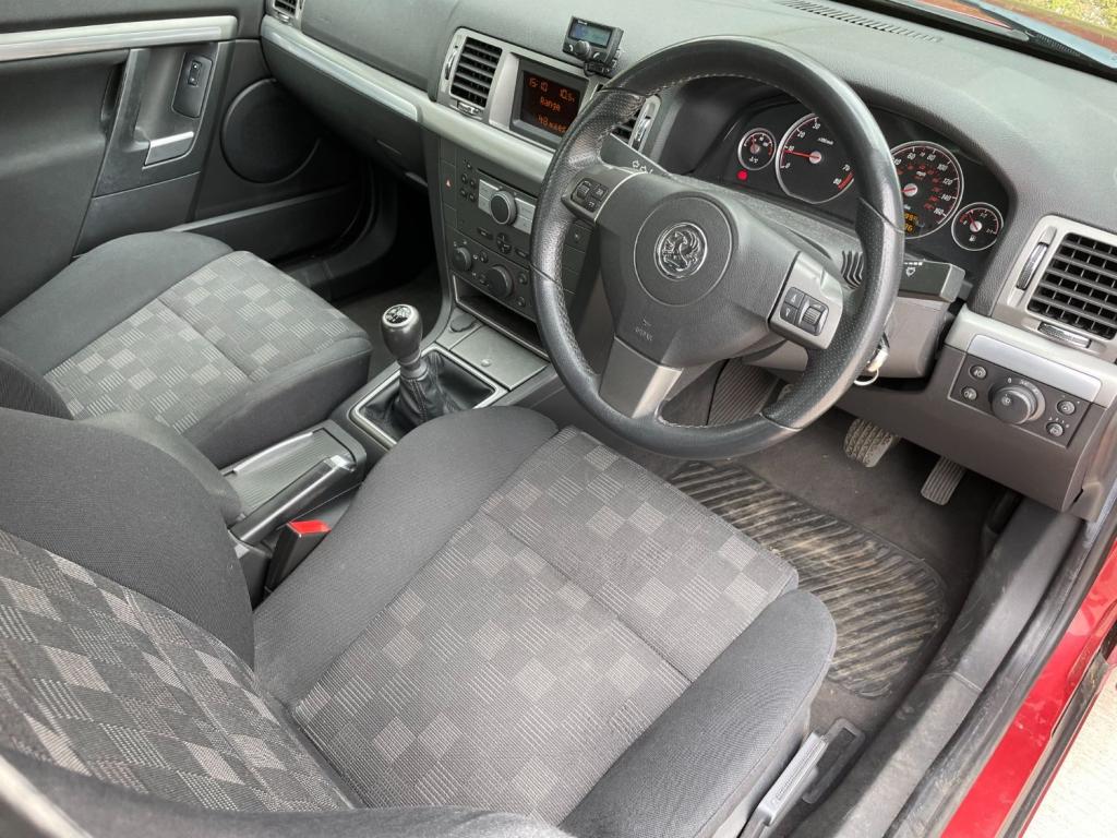VAUXHALL VECTRA