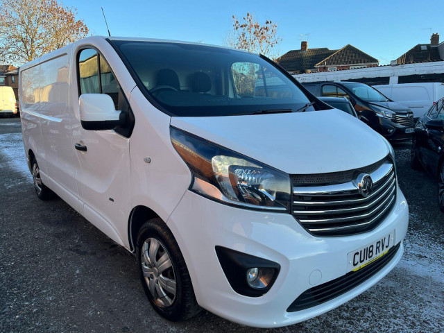 VAUXHALL VIVARO
