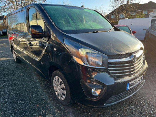 VAUXHALL VIVARO