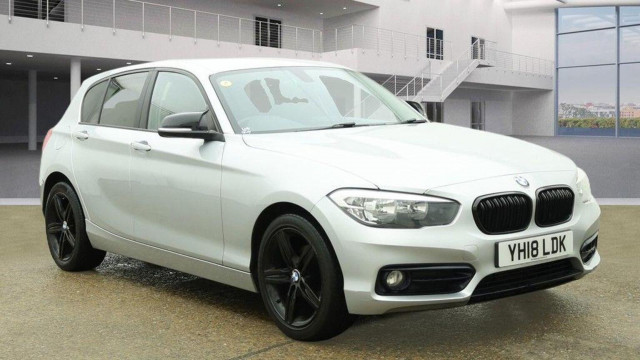 BMW 1 SERIES