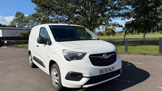 VAUXHALL COMBO 1.6 Turbo D 2300 Sportive (2020/70)