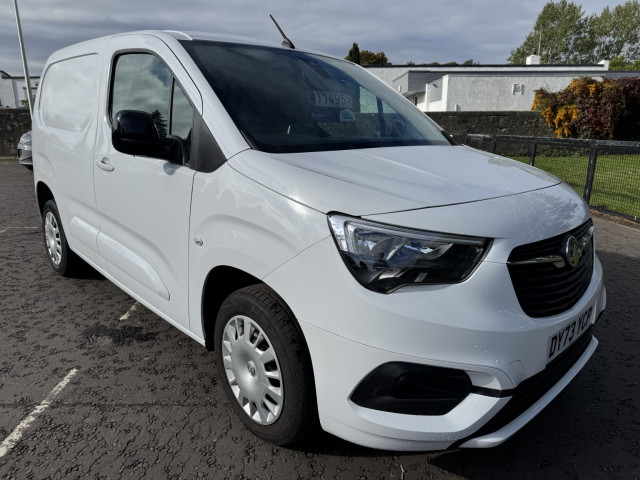VAUXHALL COMBO 1.5 Turbo D 2300 Pro (2023/73)