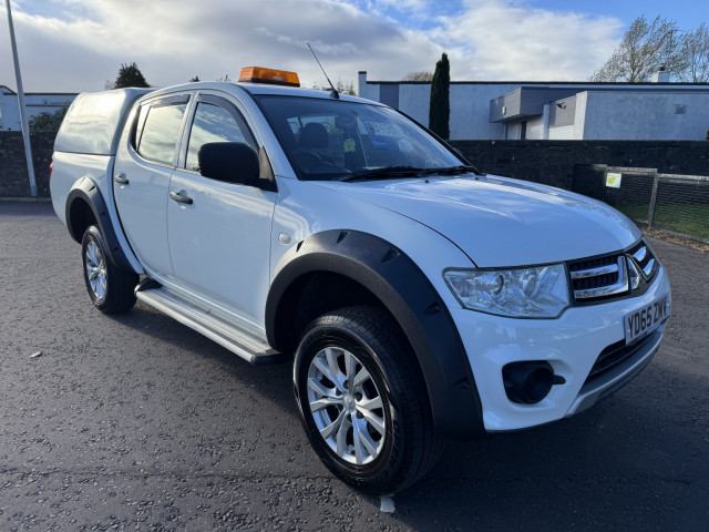 MITSUBISHI L200 2.5 DI-D 4Life (2015/65)