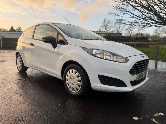 FORD FIESTA VAN 1.6 TDCi ECOnetic II (2014/14)