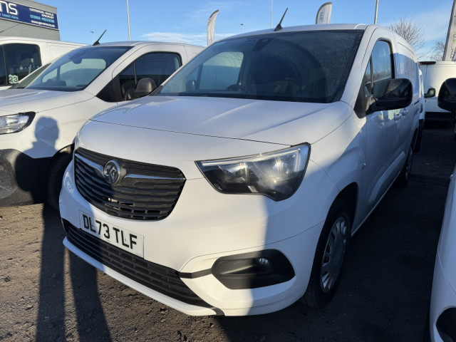 VAUXHALL COMBO 1.5 Turbo D 2300 Pro (2023/73)
