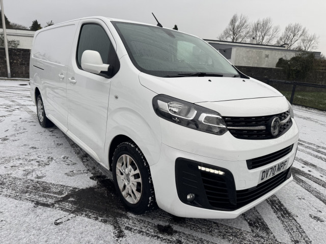 VAUXHALL VIVARO 1.5 Turbo D 2900 Sportive (2020/70)