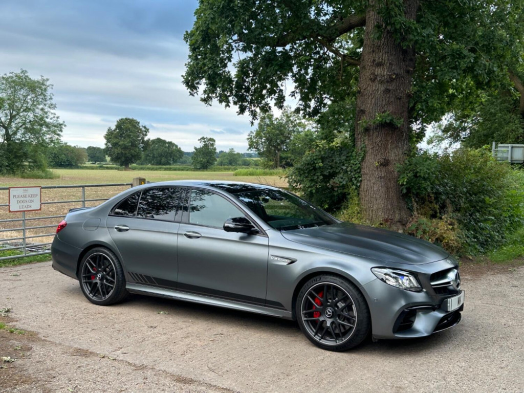View MERCEDES-BENZ E CLASS 4.0 E63 V8 BiTurbo AMG S Edition 1