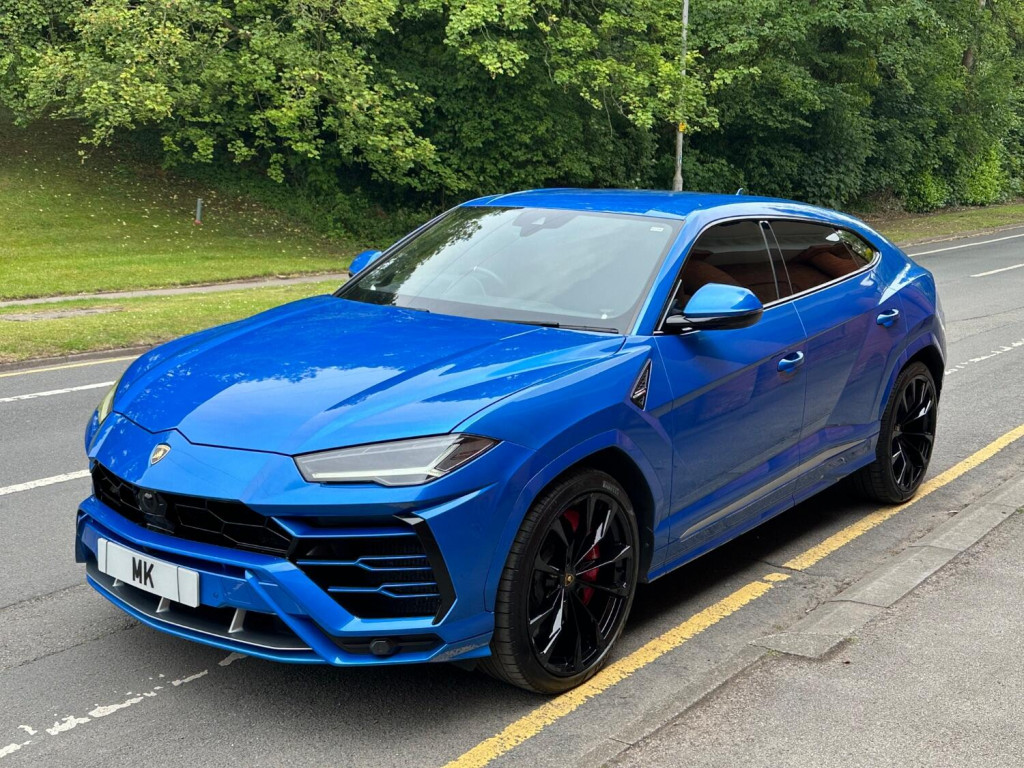 View LAMBORGHINI URUS SUV (2017 - 2021)