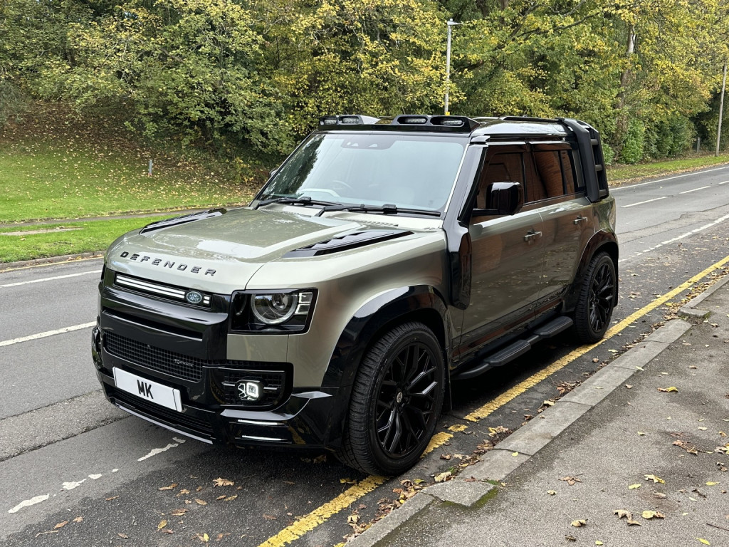 View LAND ROVER DEFENDER 110 3.0 D250 MHEV X-Dynamic SE