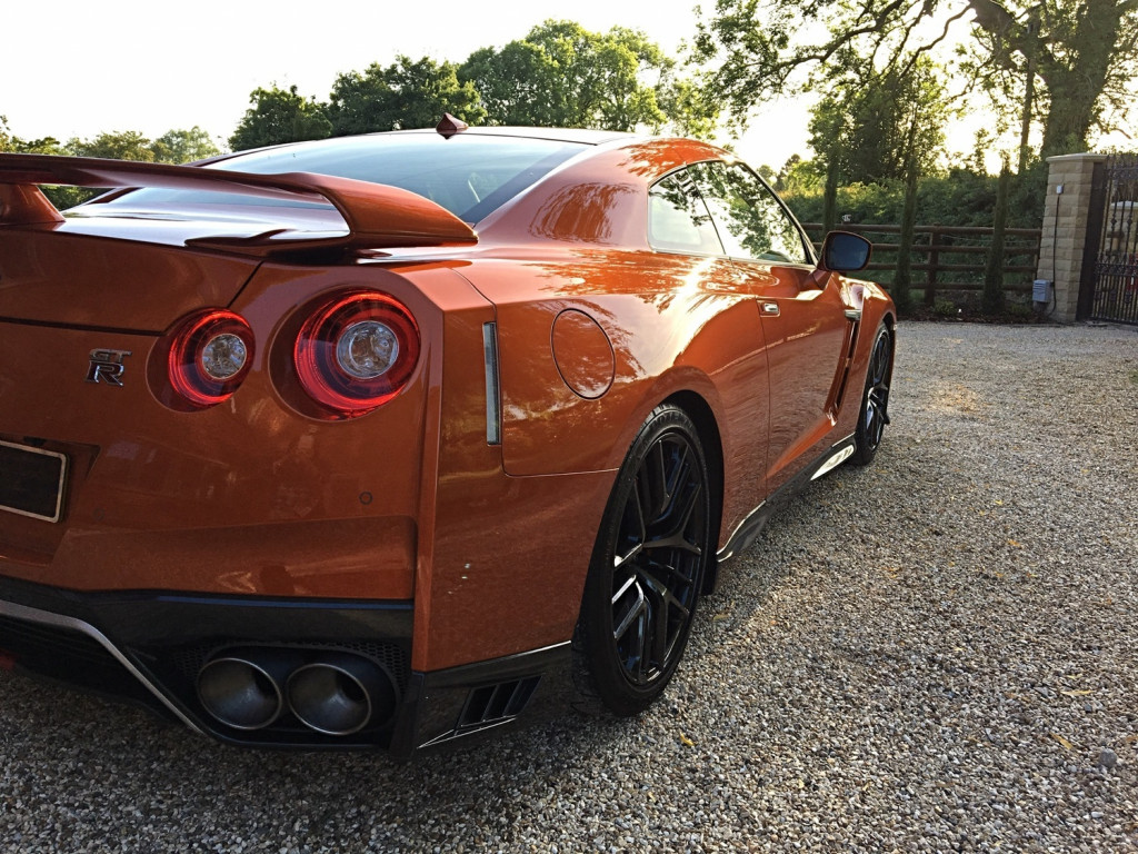 View NISSAN GT-R RECARO