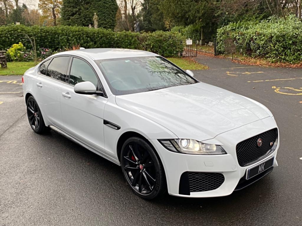 View JAGUAR XF D V6 S