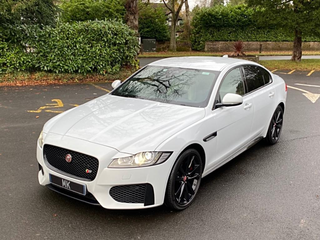 View JAGUAR XF D V6 S