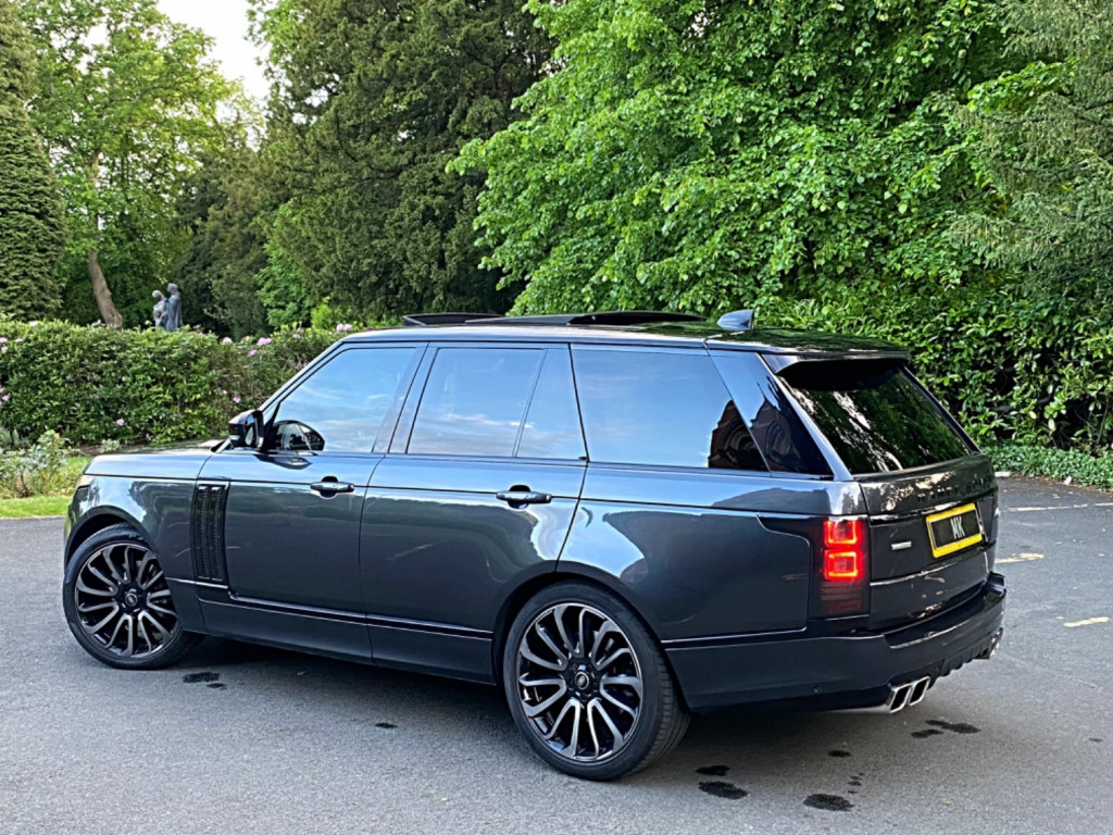 View LAND ROVER RANGE ROVER SDV8 AUTOBIOGRAPHY