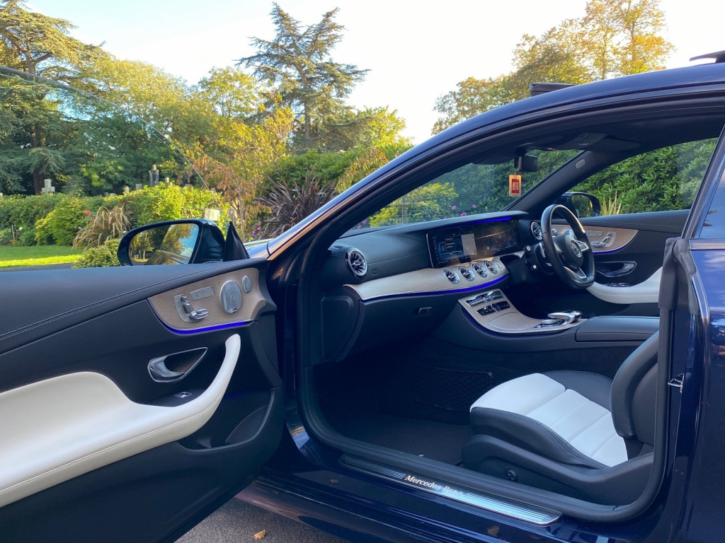 MERCEDES-BENZ E CLASS