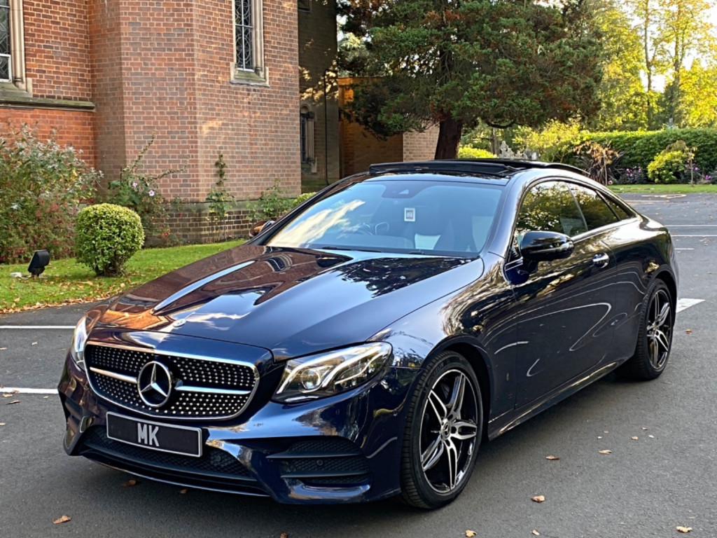 View MERCEDES-BENZ E CLASS E 400 4MATIC AMG LINE PREMIUM PLUS