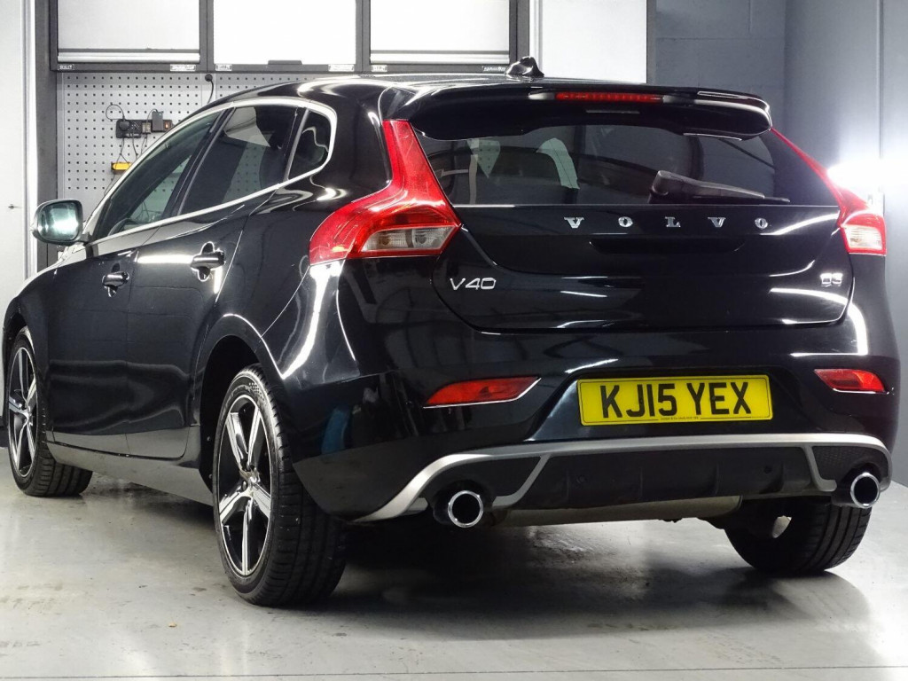 VOLVO V40