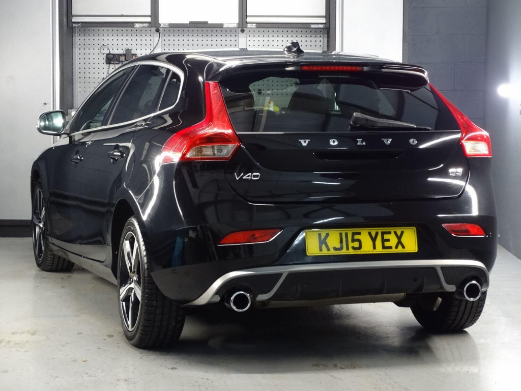 VOLVO V40