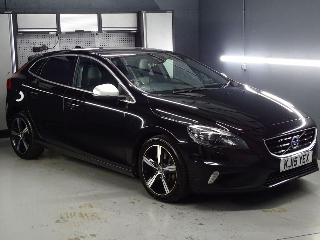 VOLVO V40