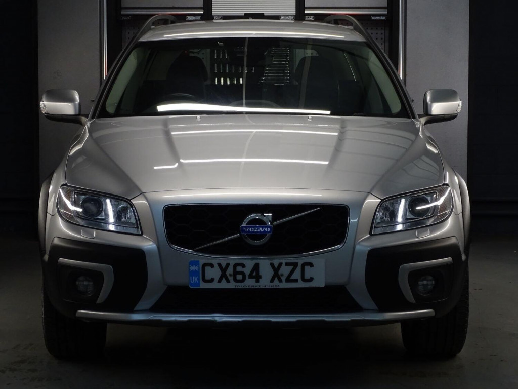 View VOLVO XC70 2.4 SE Lux D4 AWD