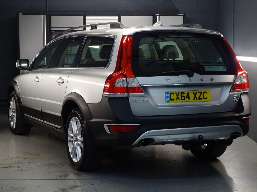 VOLVO XC70