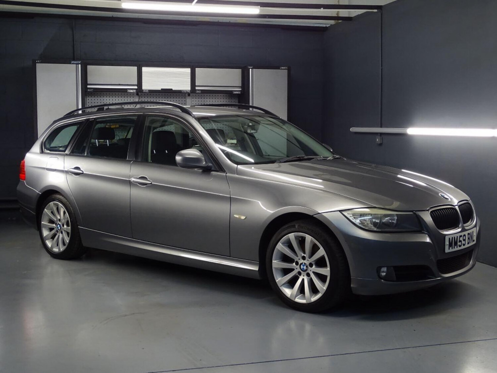 View BMW 3 SERIES 2.0 320d SE Touring