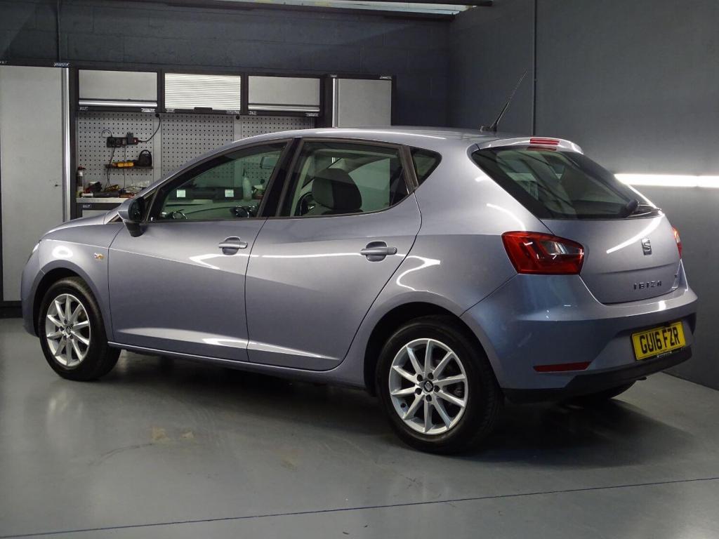 SEAT IBIZA