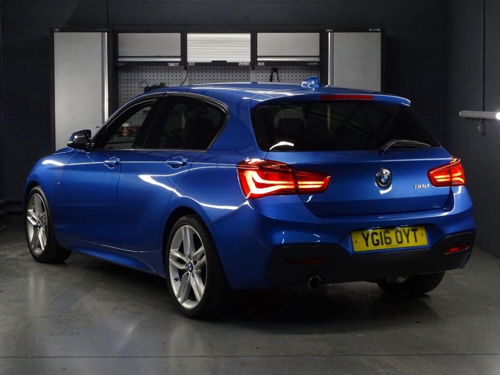 BMW 1 SERIES