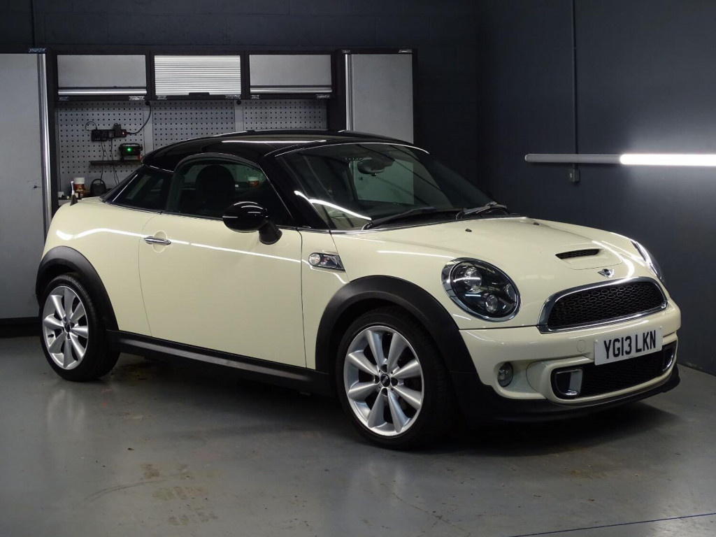 View MINI COUPE 2.0 Cooper SD Coupe