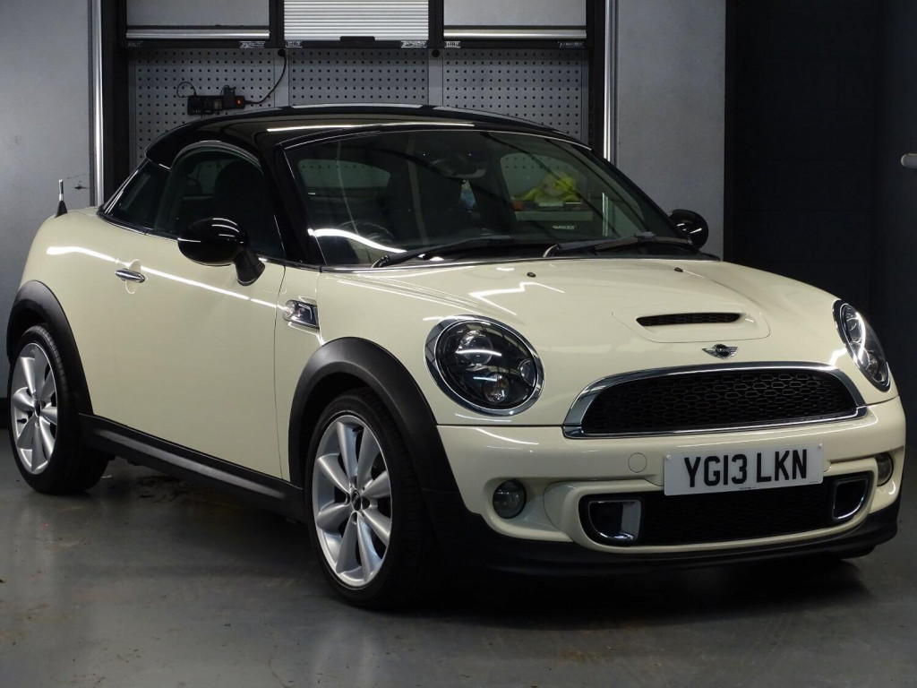 View MINI COUPE 2.0 Cooper SD Coupe
