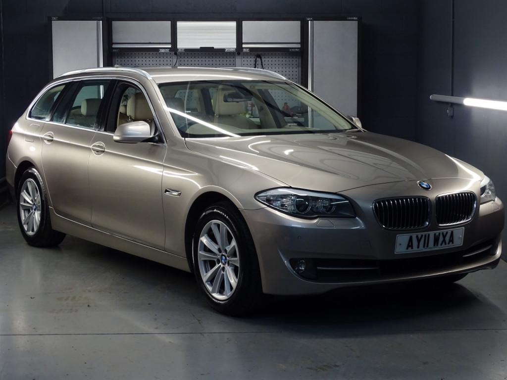 View BMW 5 SERIES 2.0 520d SE Touring
