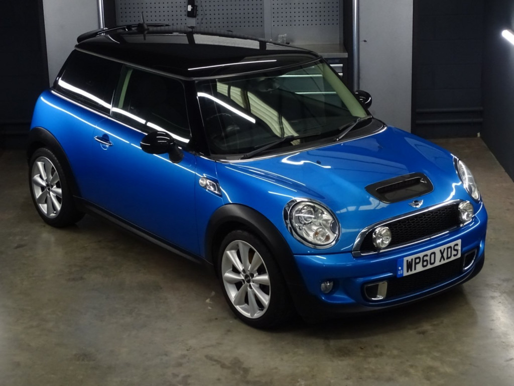 View MINI MINI COOPER S