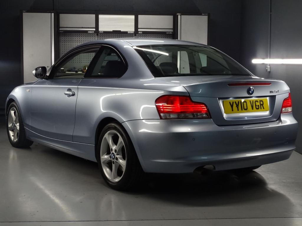 BMW 1 SERIES
