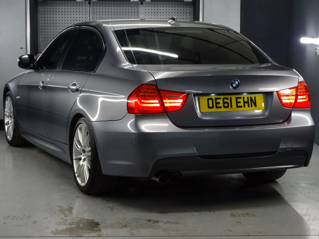 View BMW 3 SERIES 325I M SPORT