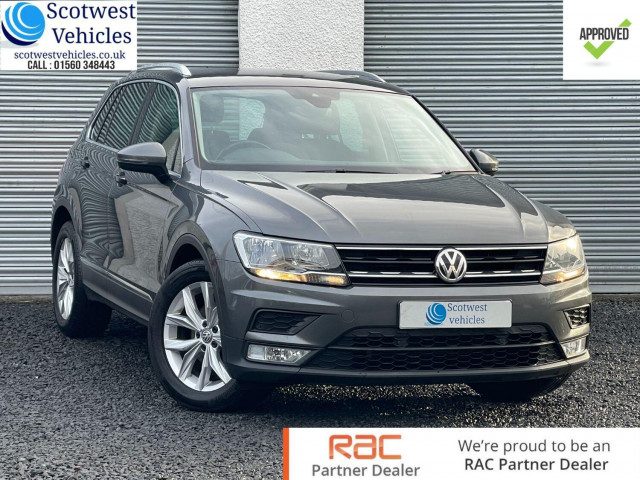 VOLKSWAGEN TIGUAN 2.0 TDI BlueMotion Tech SE Navigation