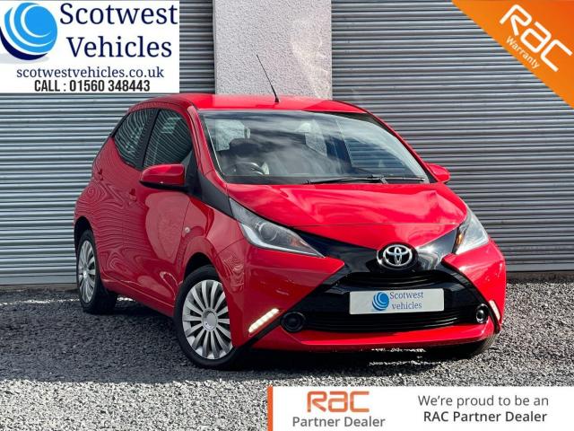 TOYOTA AYGO 1.0 VVT-i x-play