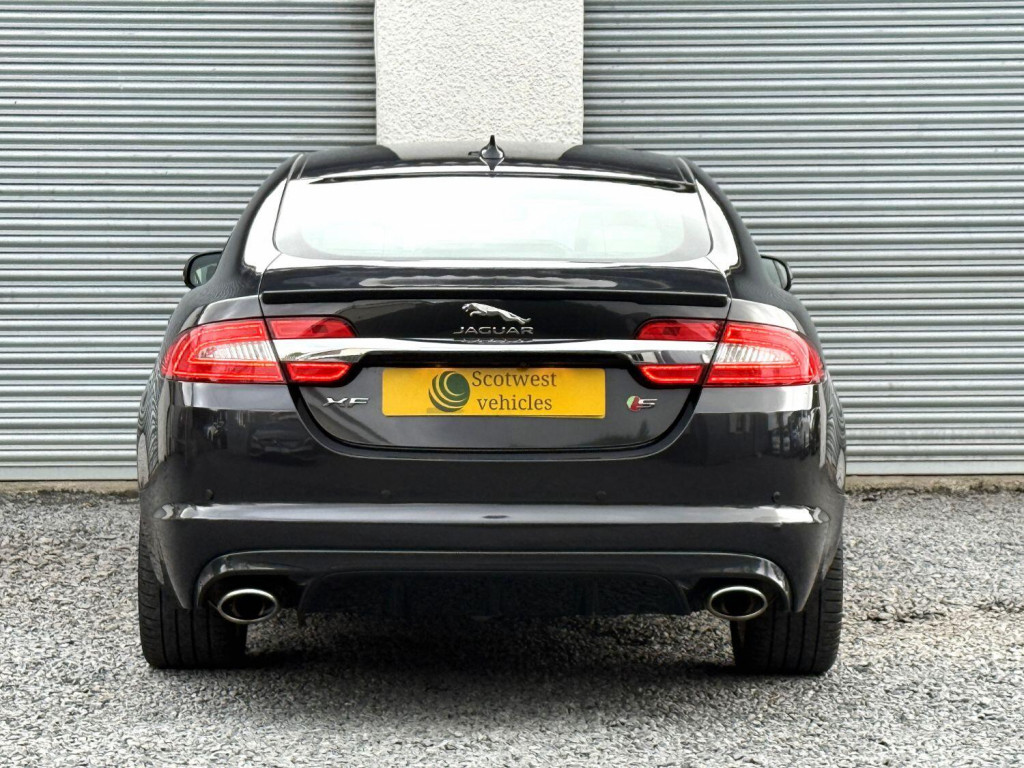JAGUAR XF