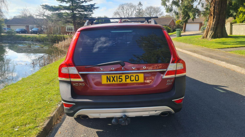 VOLVO XC70