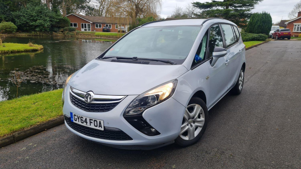 View VAUXHALL ZAFIRA TOURER 2.0 CDTi Exclusiv